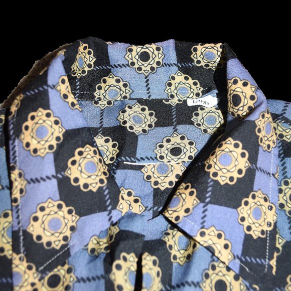 Short Sleeve Button Up - Picture 2 of 3